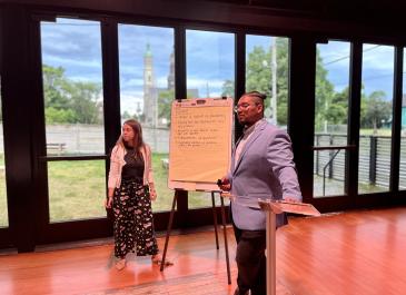 picture of public meeting 2 consultants 