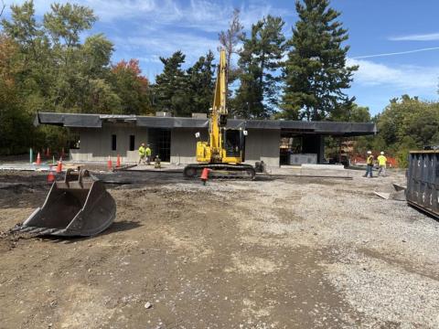 Legislator Mills Visits Greycliff Visitors Center Construction
